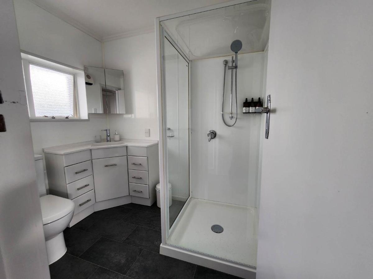 Art Deco Beauty On The Bay Hill Apartment Timaru Bagian luar foto
