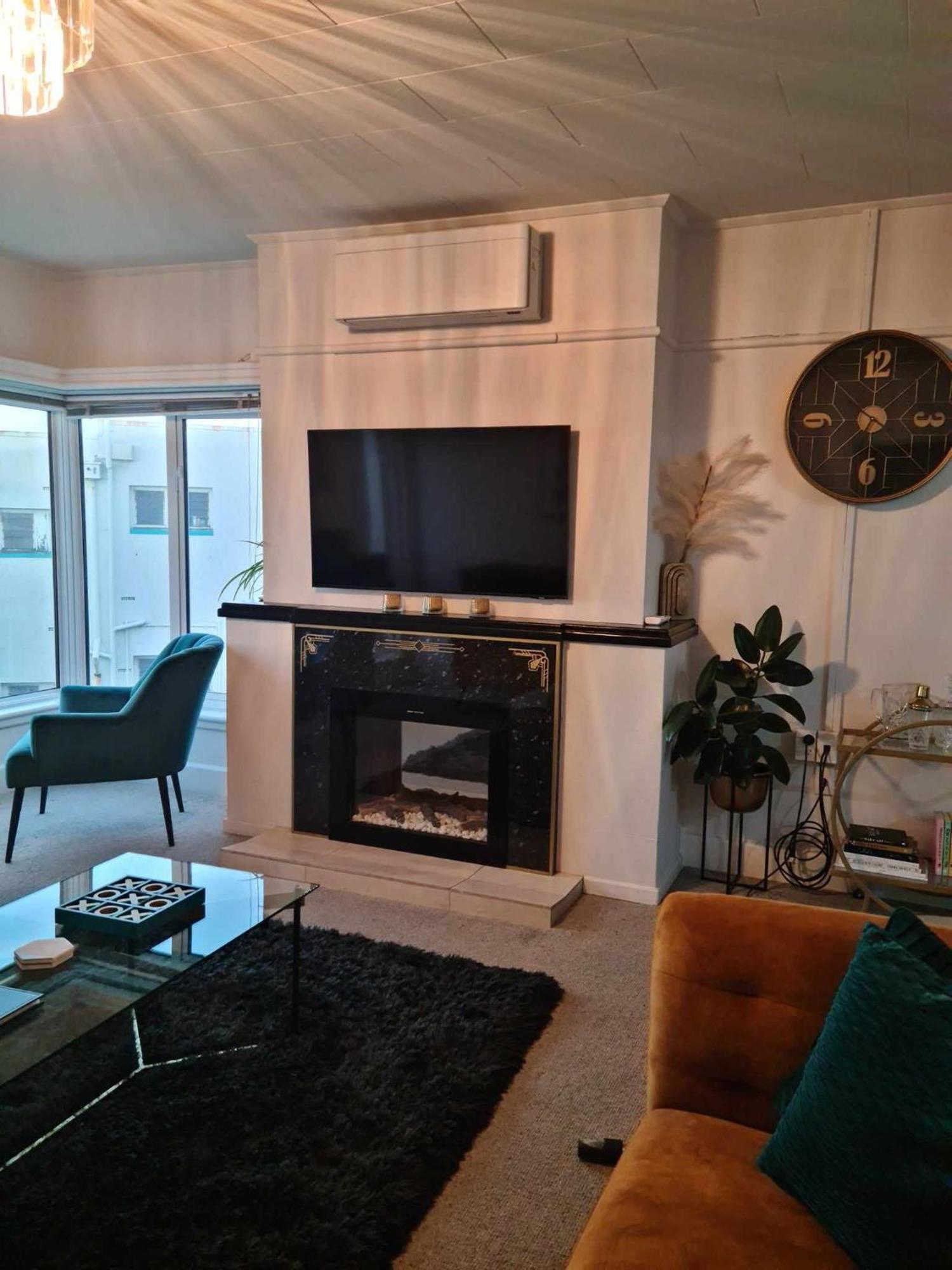 Art Deco Beauty On The Bay Hill Apartment Timaru Bagian luar foto