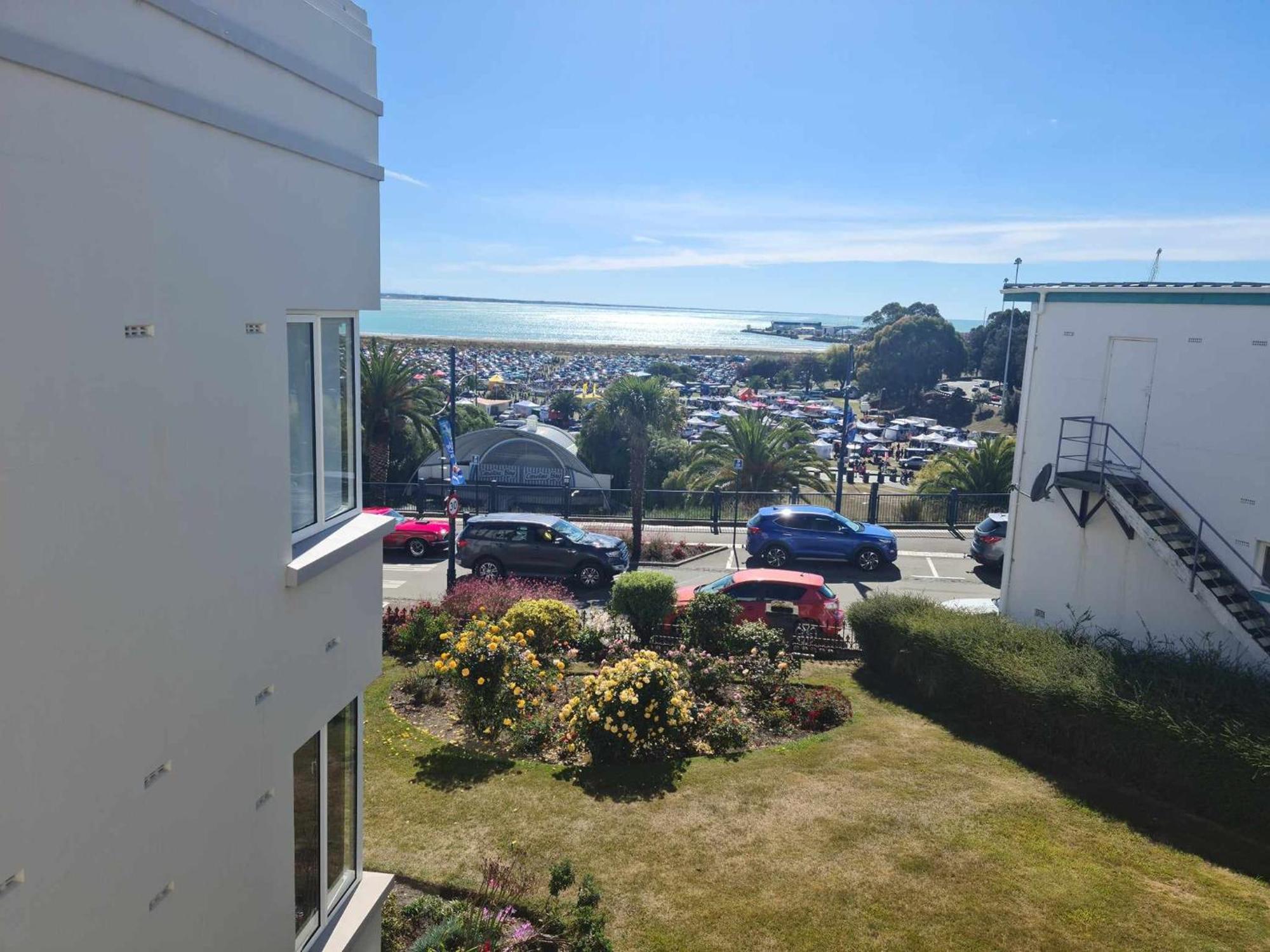 Art Deco Beauty On The Bay Hill Apartment Timaru Bagian luar foto